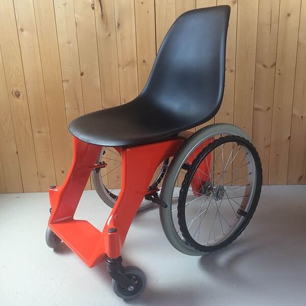 FRP造形で作成-FRP製非金属車椅子-2